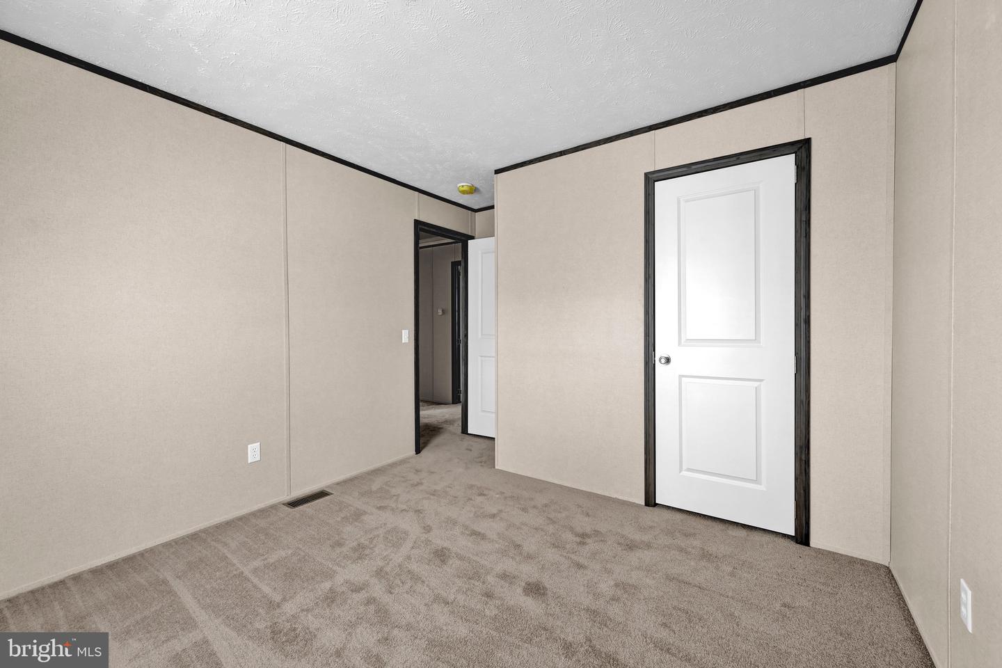 2110 Scull St Property Photo 20
