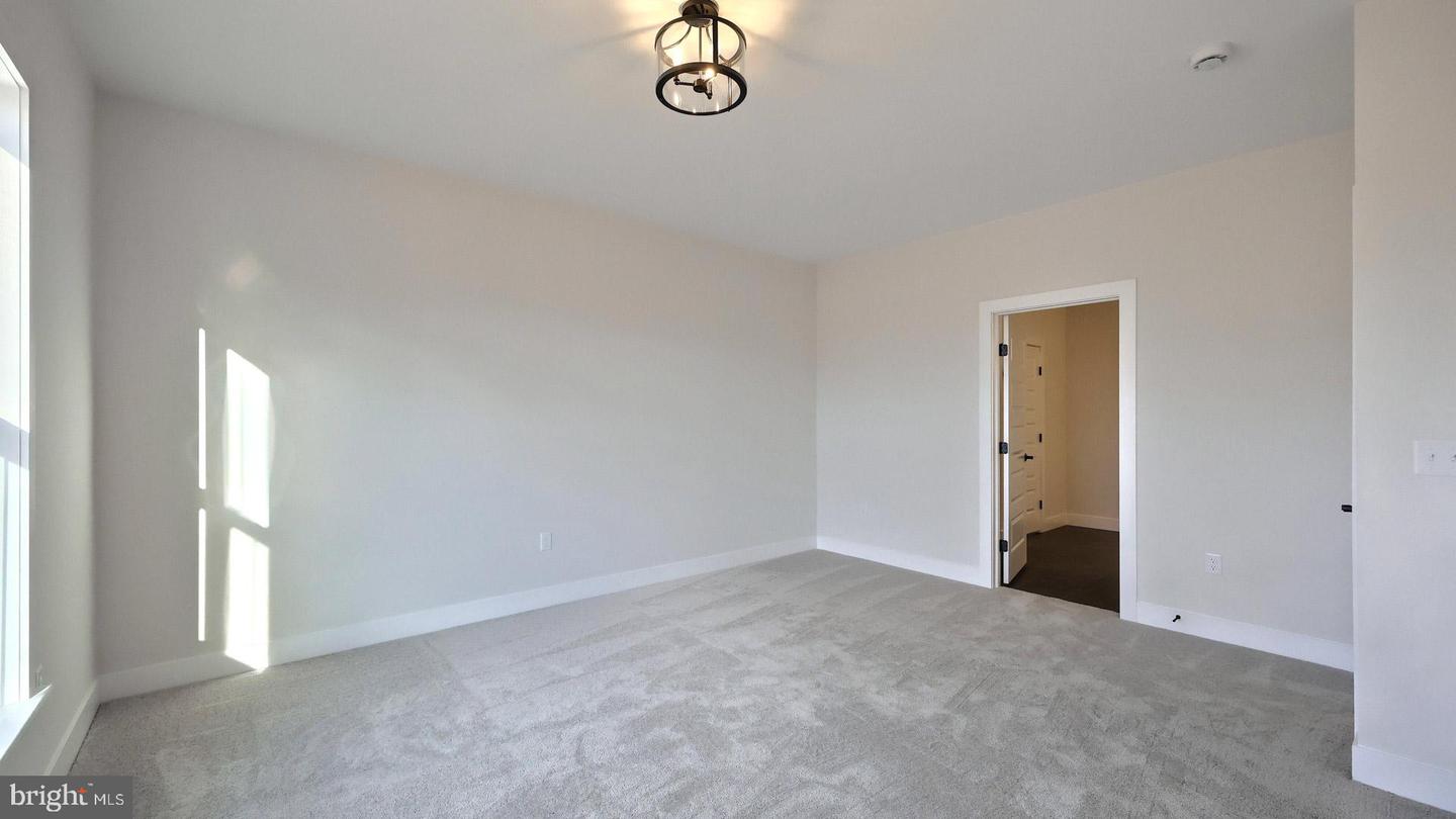 475 Pinnacle Ridge Dr Property Photo 29