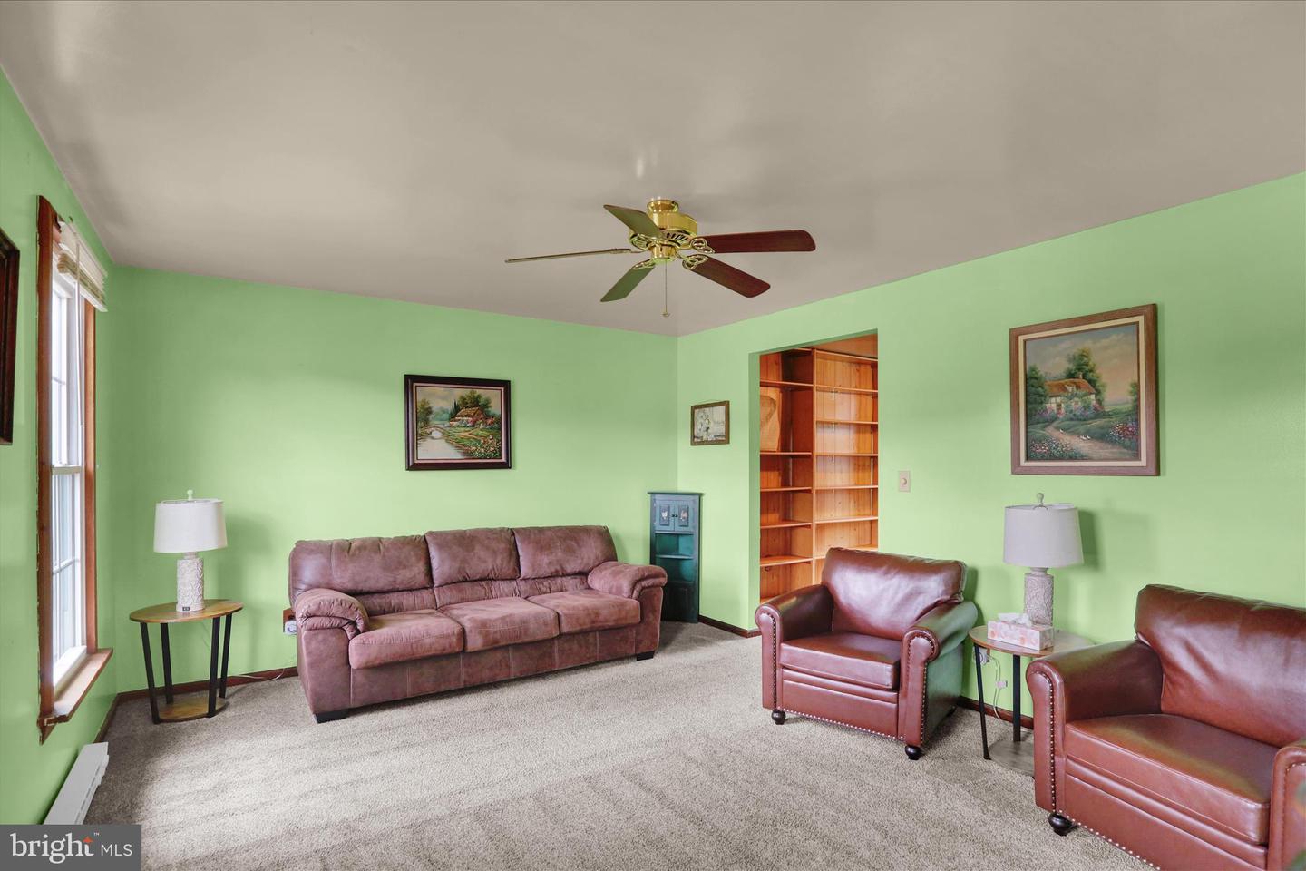 6 Cherry Ln Property Photo 5