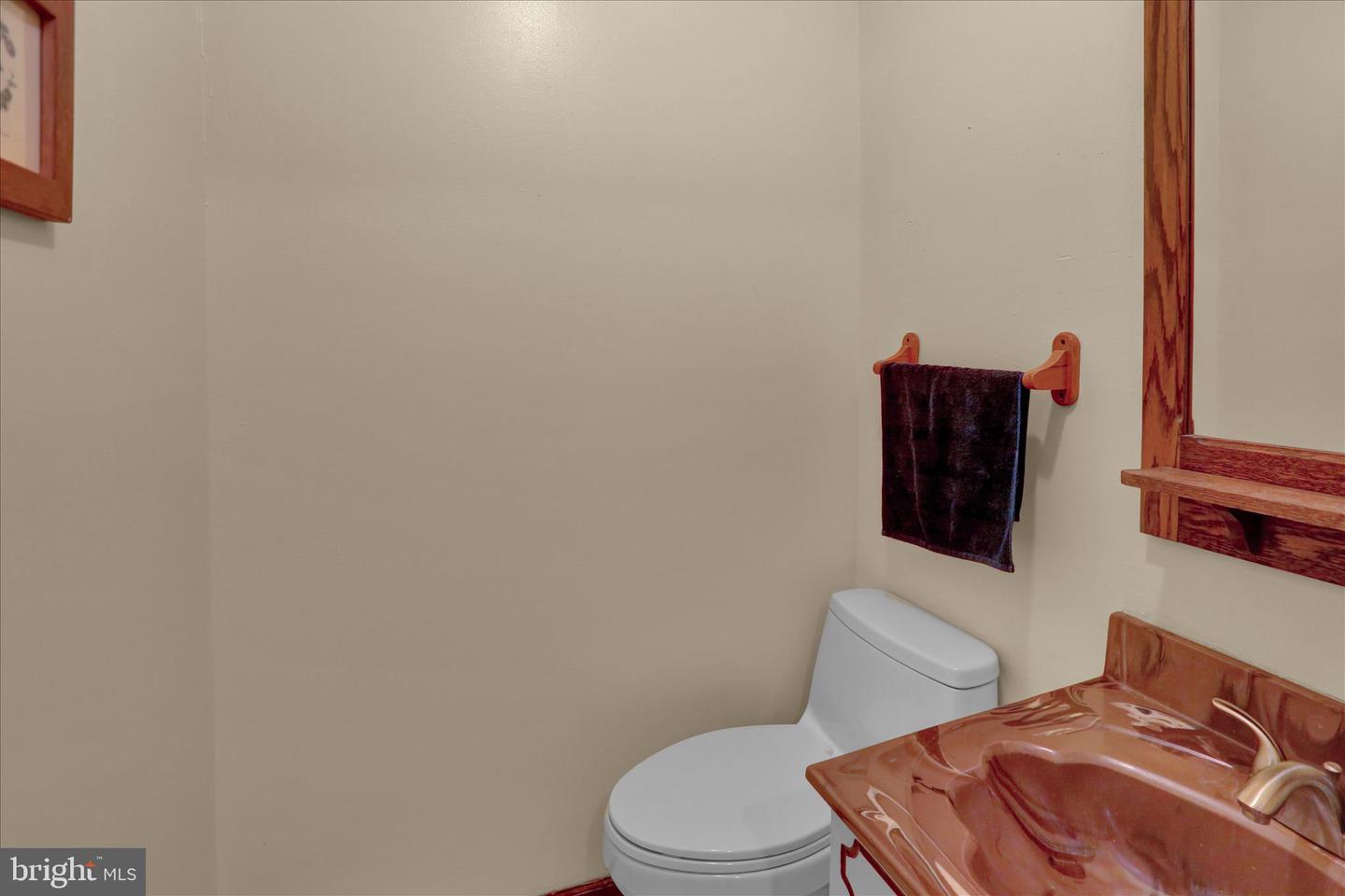6 Cherry Ln Property Photo 19