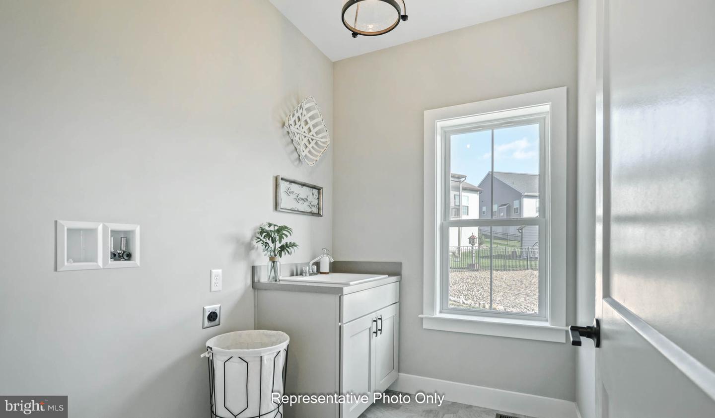 720 Longwood Mnr Property Photo 16