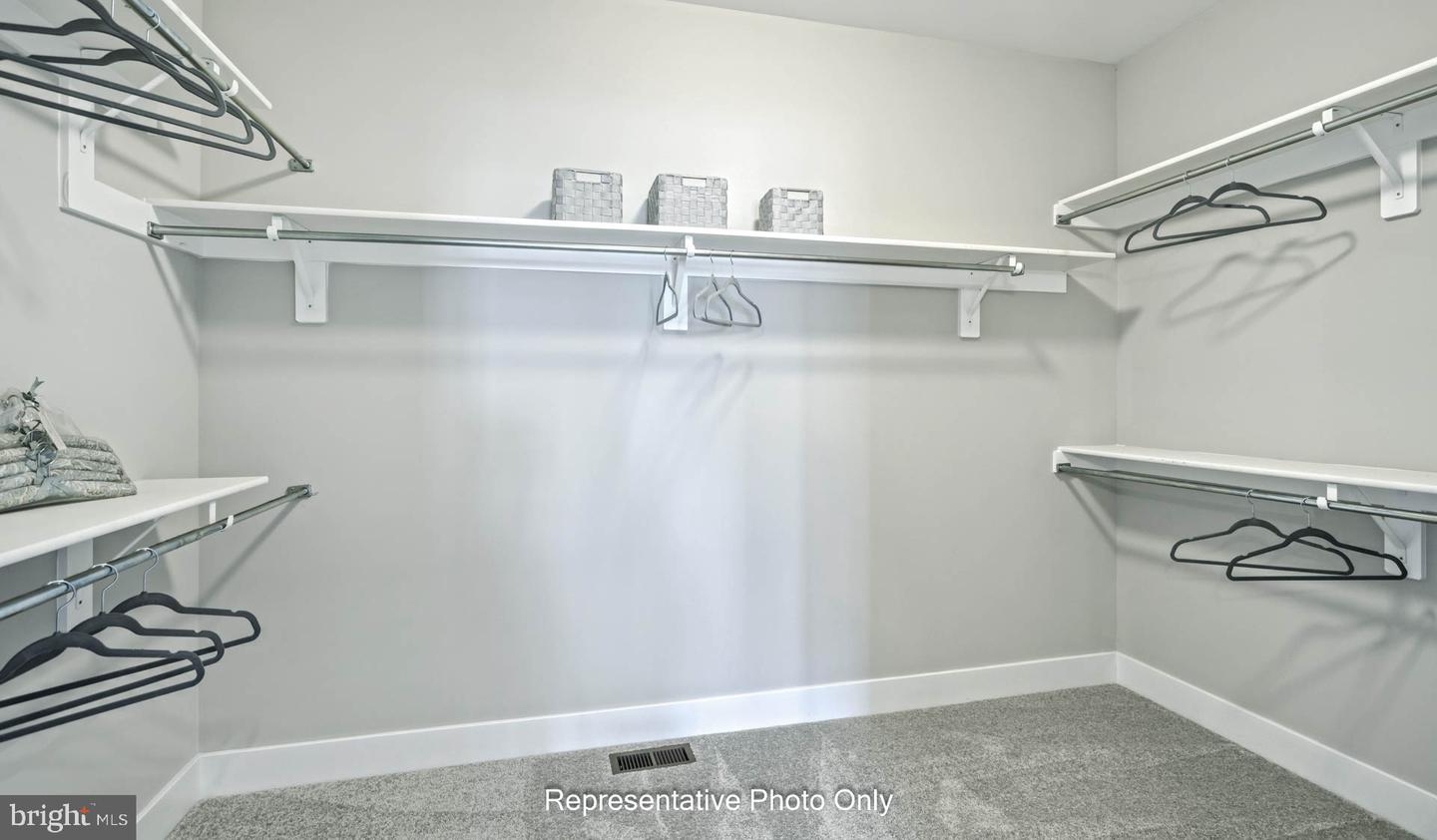 720 Longwood Mnr Property Photo 22