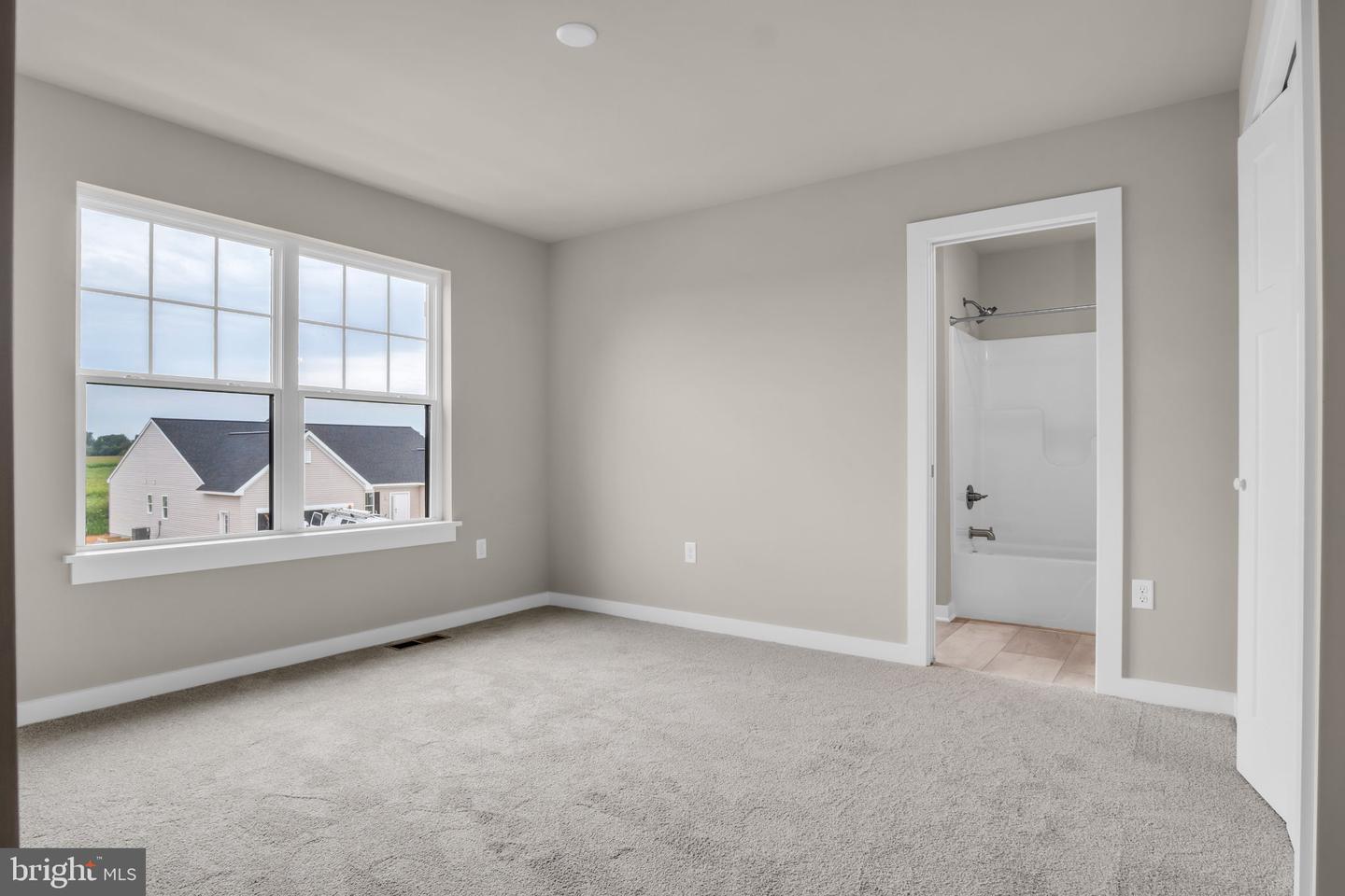 131 Alexandria Drive Property Photo 16