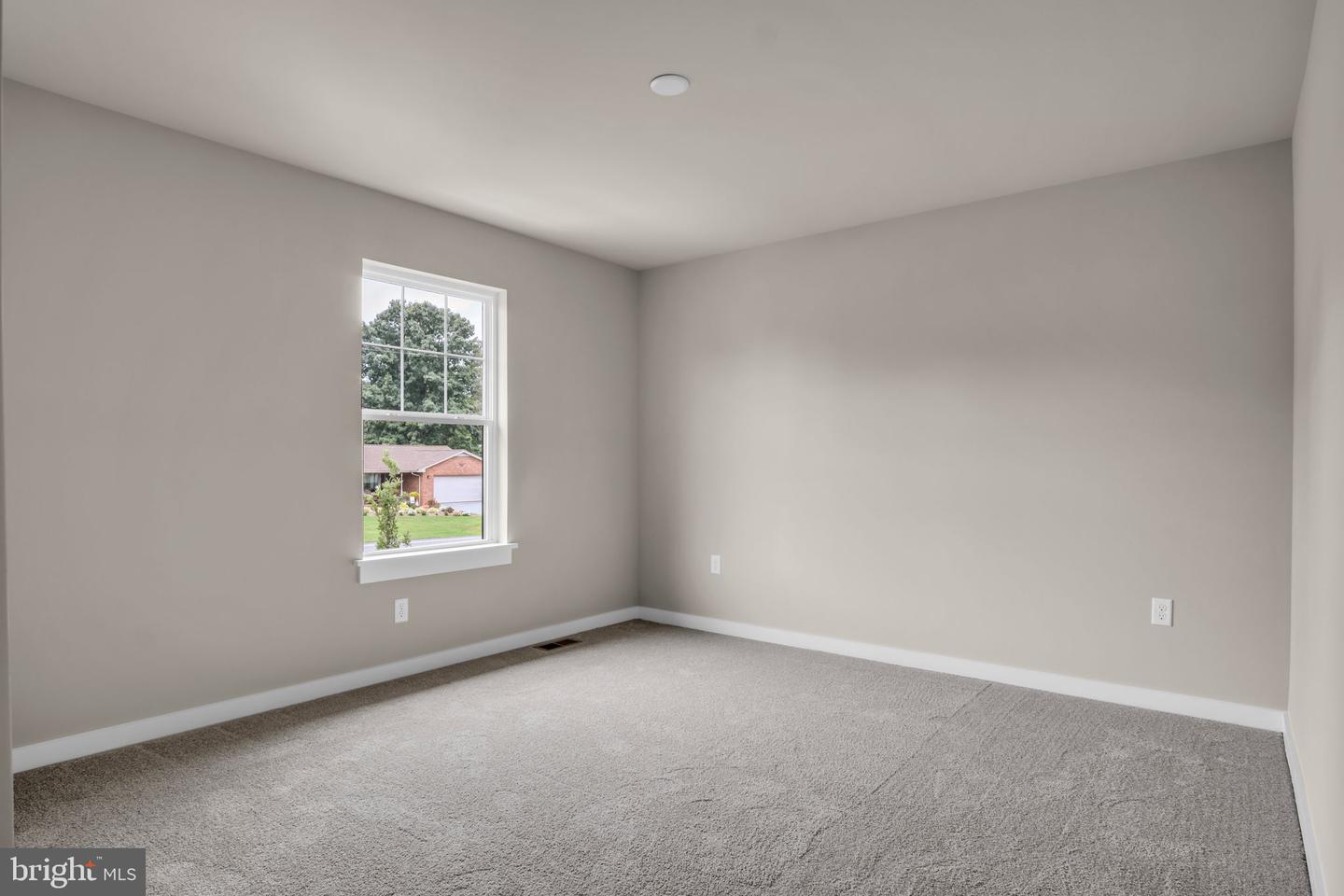 131 Alexandria Drive Property Photo 17