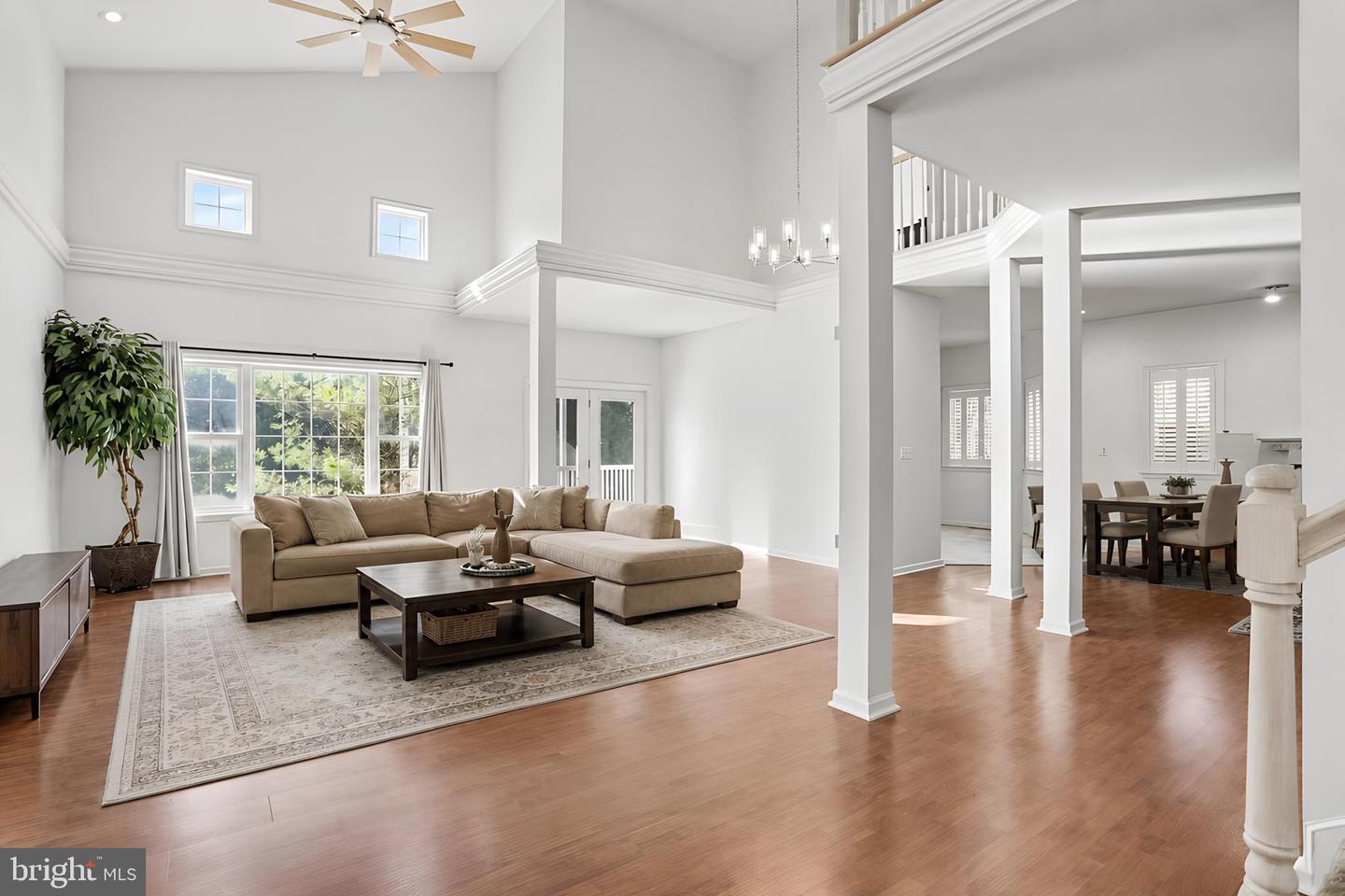 532 Waterside Cir L-0133 Property Photo 5