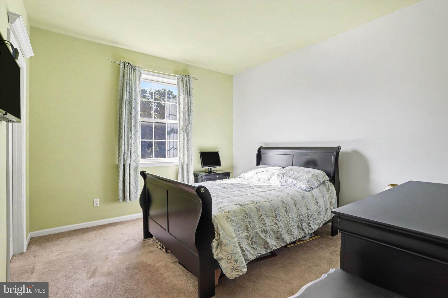 532 Waterside Cir L-0133 Property Photo 22