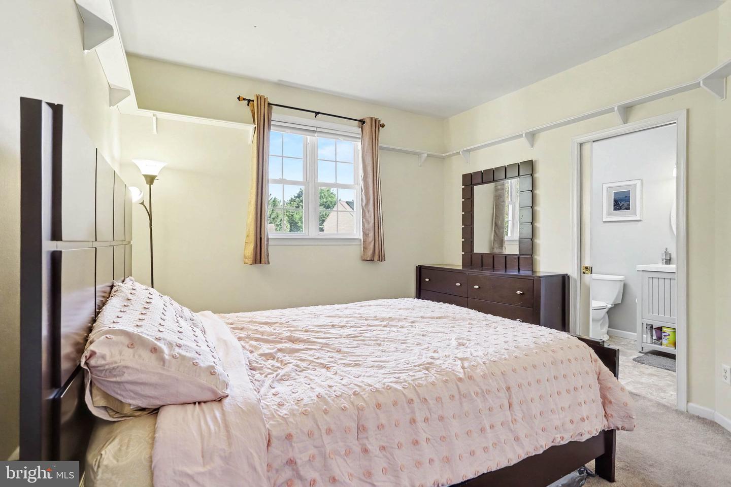 532 Waterside Cir L-0133 Property Photo 25