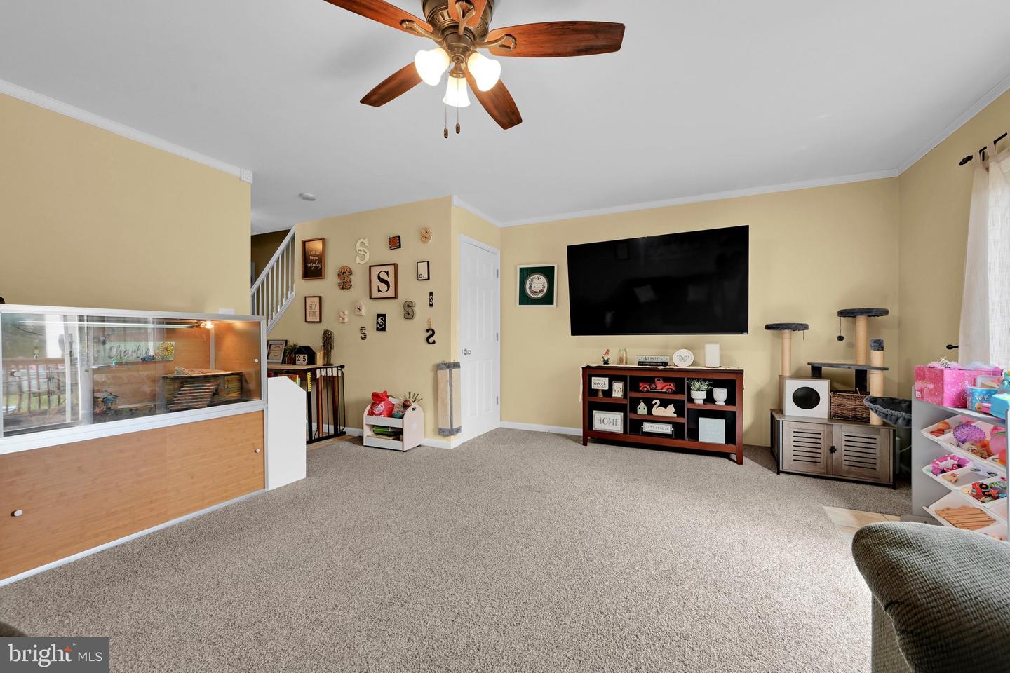 103 Peach Property Photo 6
