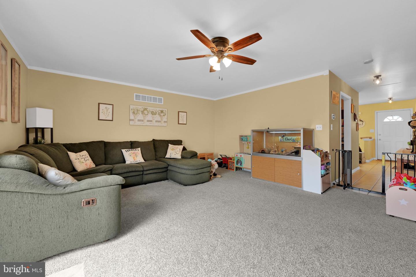 103 Peach Property Photo 7
