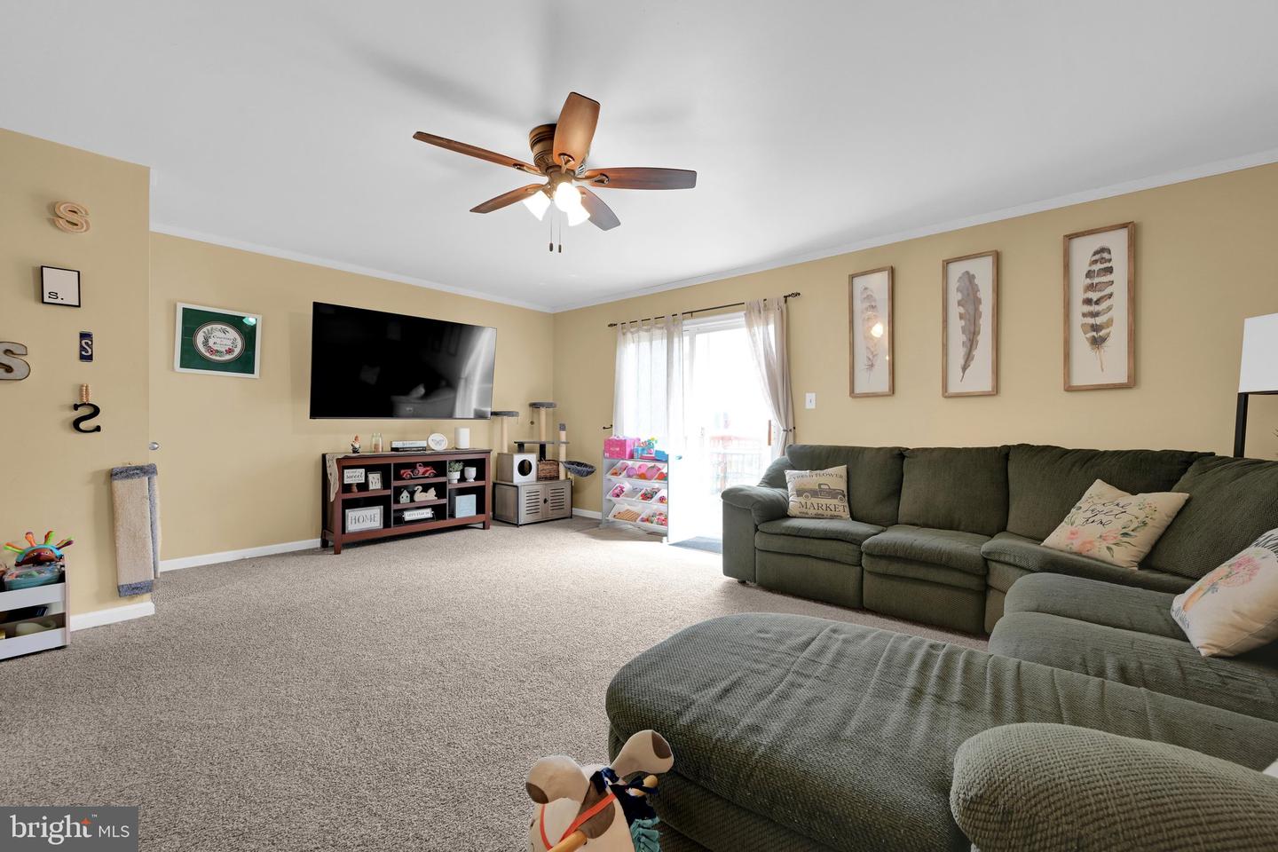 103 Peach Property Photo 8