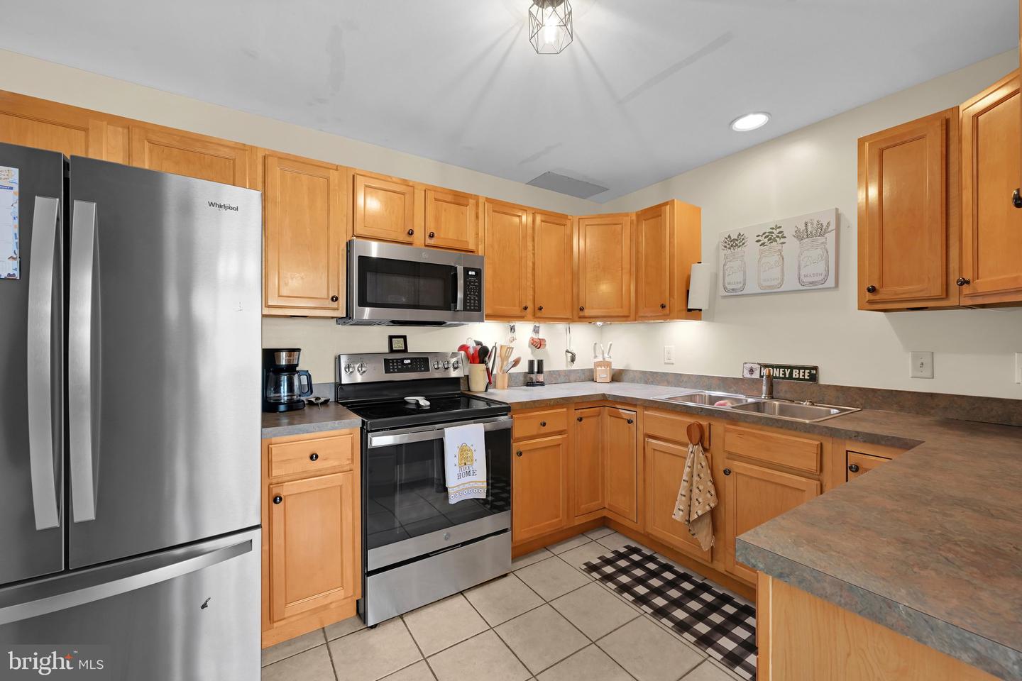 103 Peach Property Photo 11