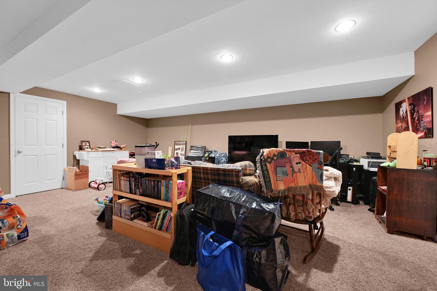 103 Peach Property Photo 24