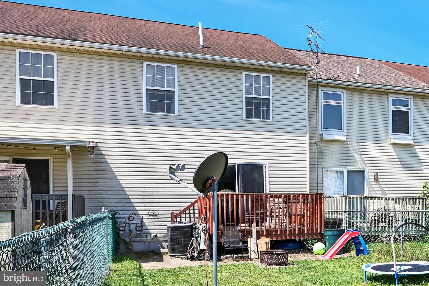 103 Peach Property Photo 27