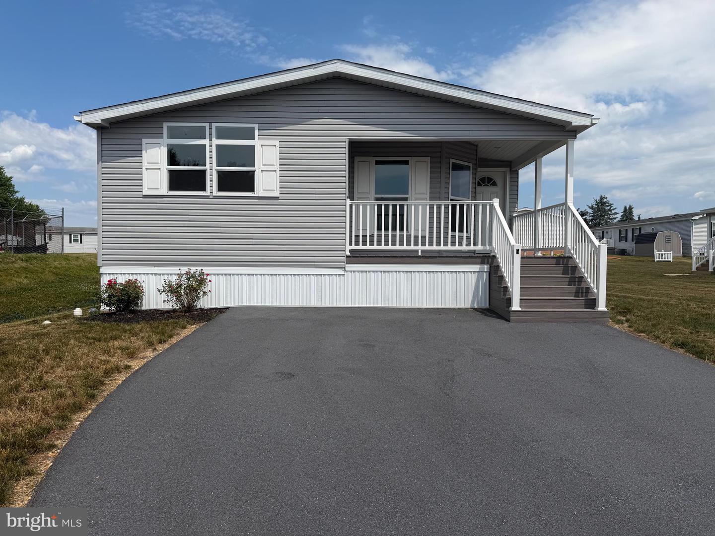 5 Evergreen Property Photo 3