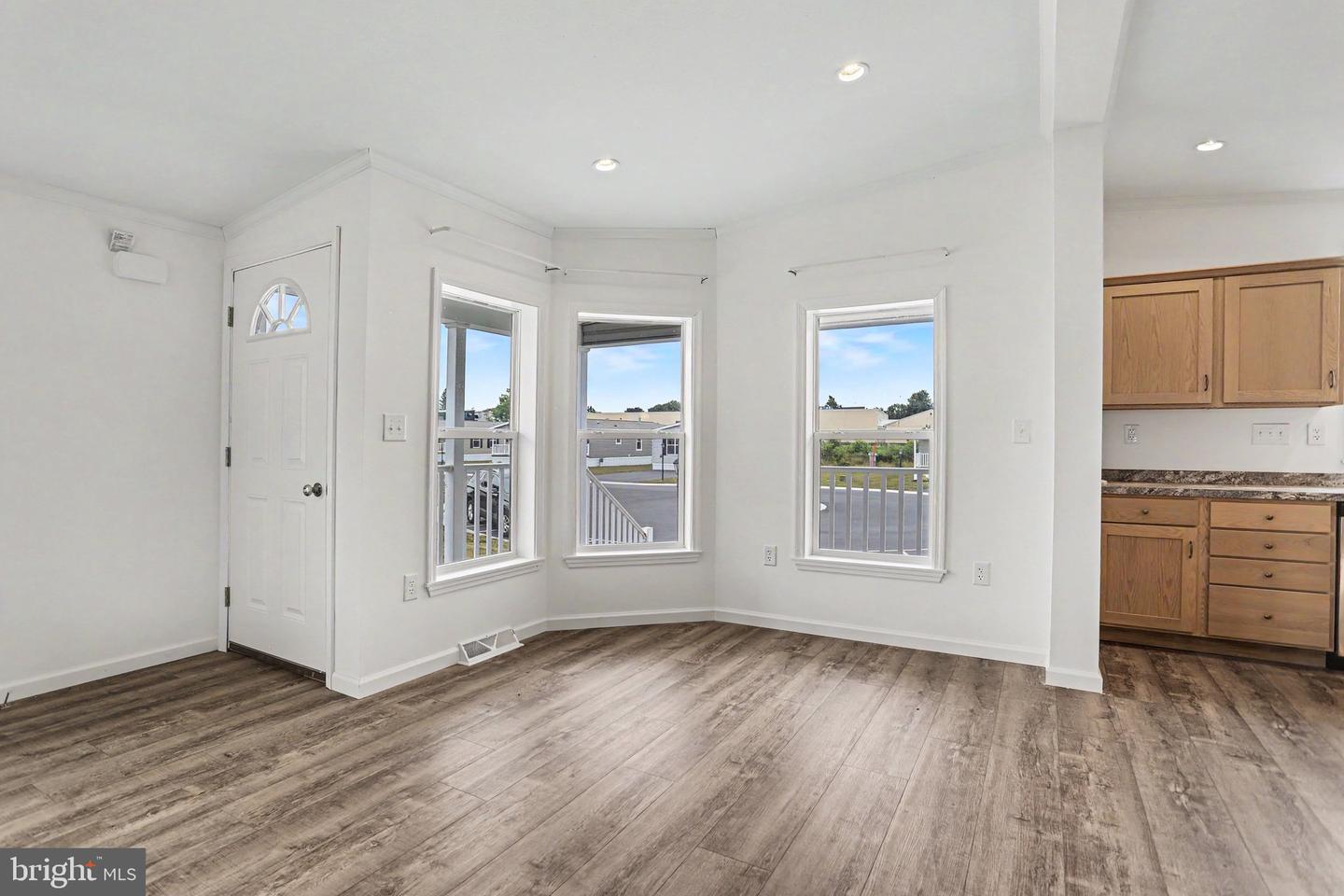5 Evergreen Property Photo 8