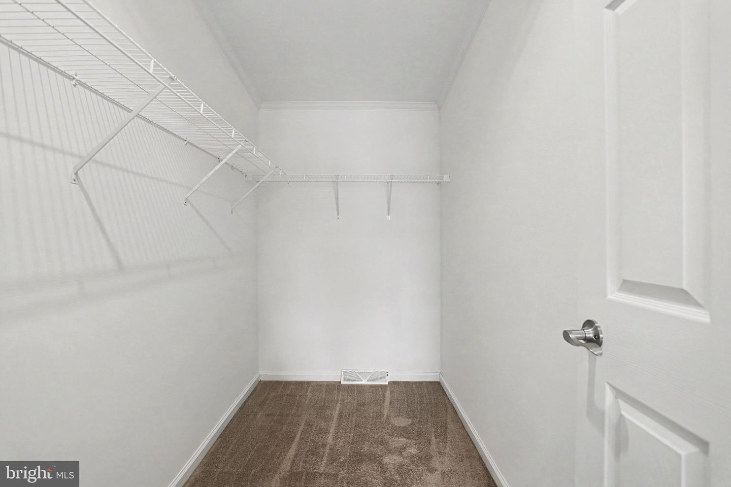 5 Evergreen Property Photo 16