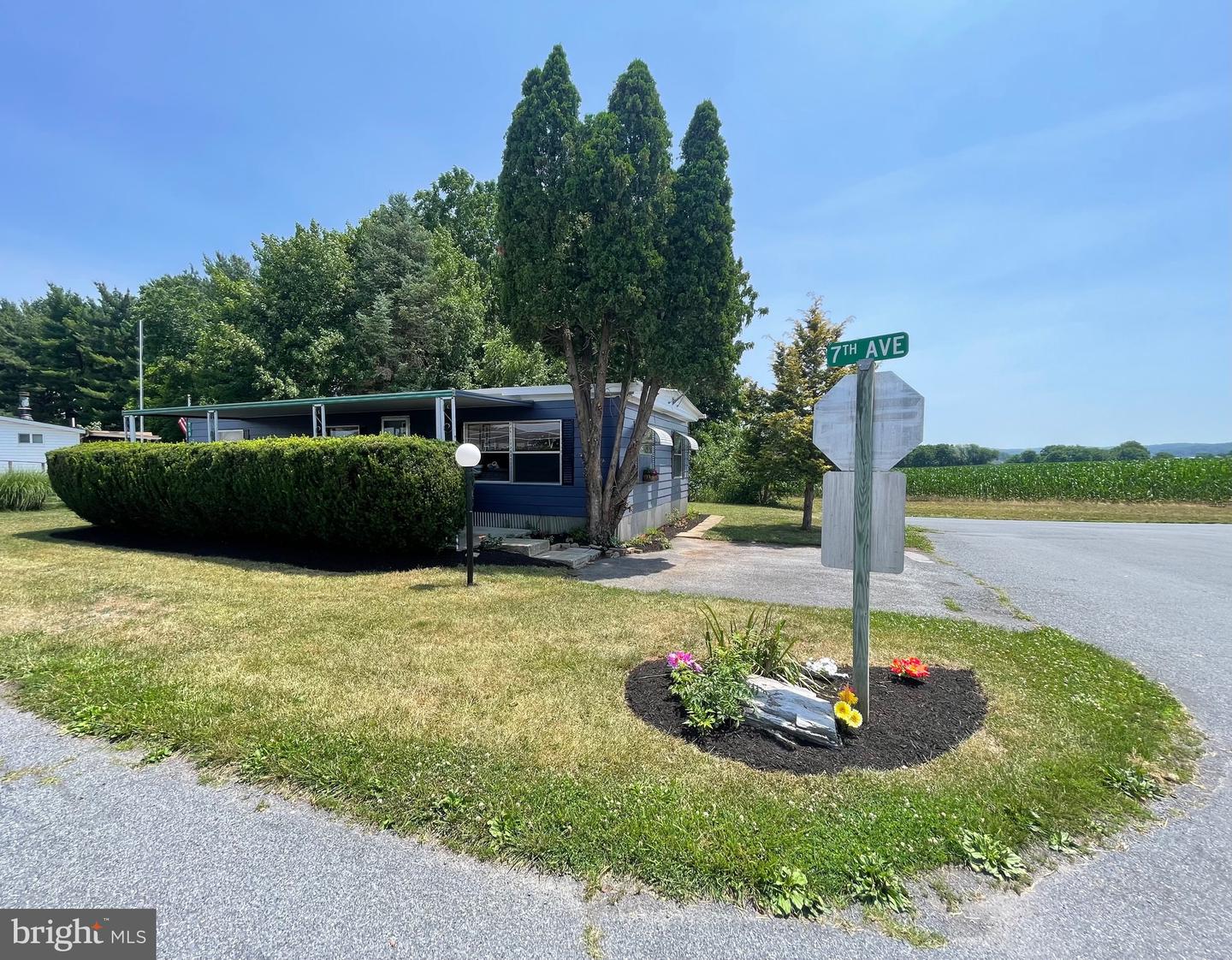 718 Palm City Park Property Photo 1