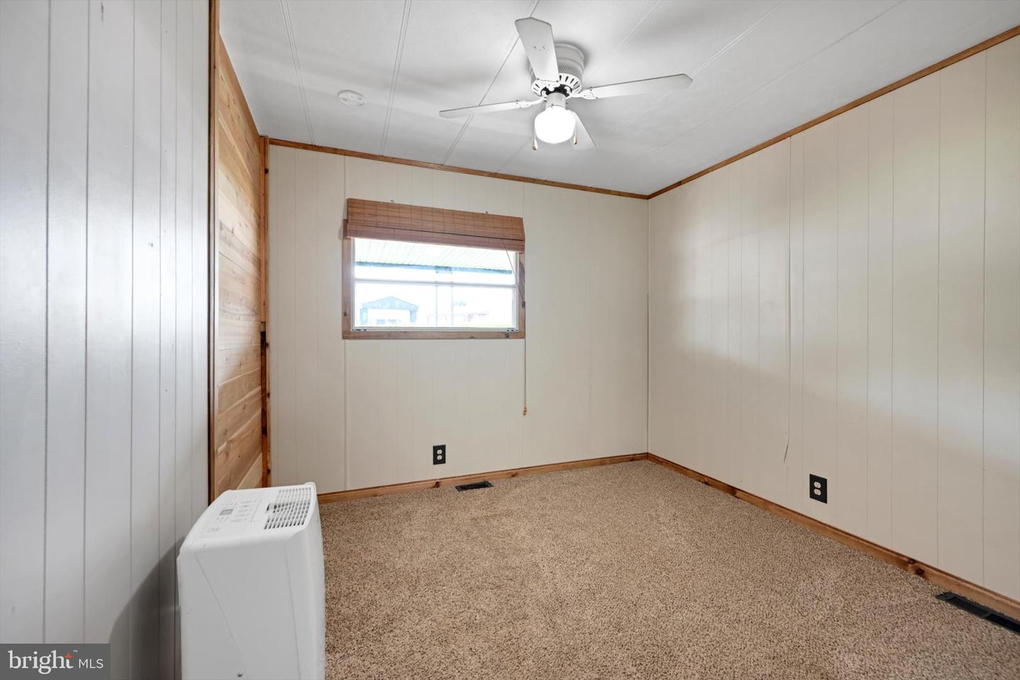 718 Palm City Park Property Photo 8