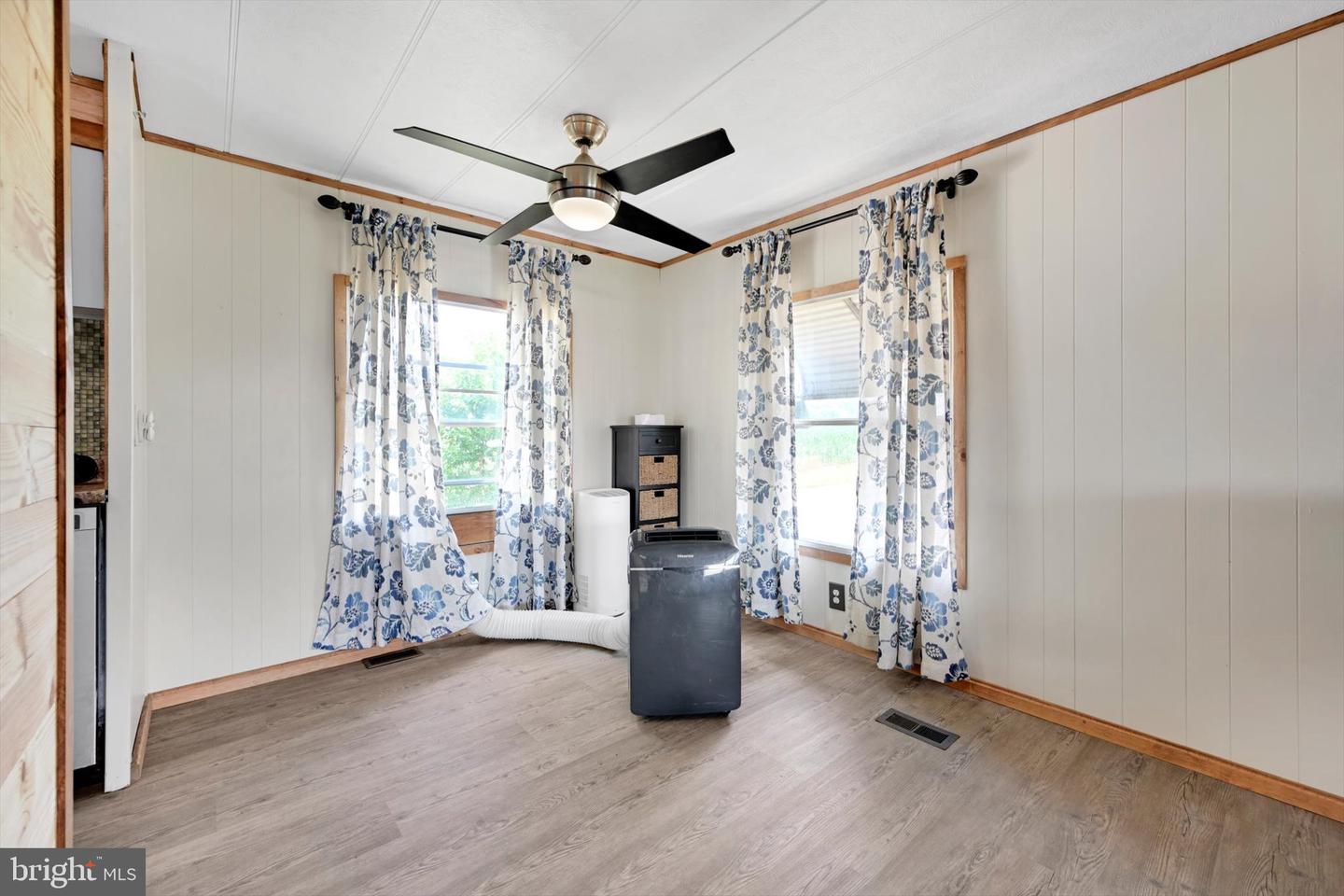 718 Palm City Park Property Photo 36