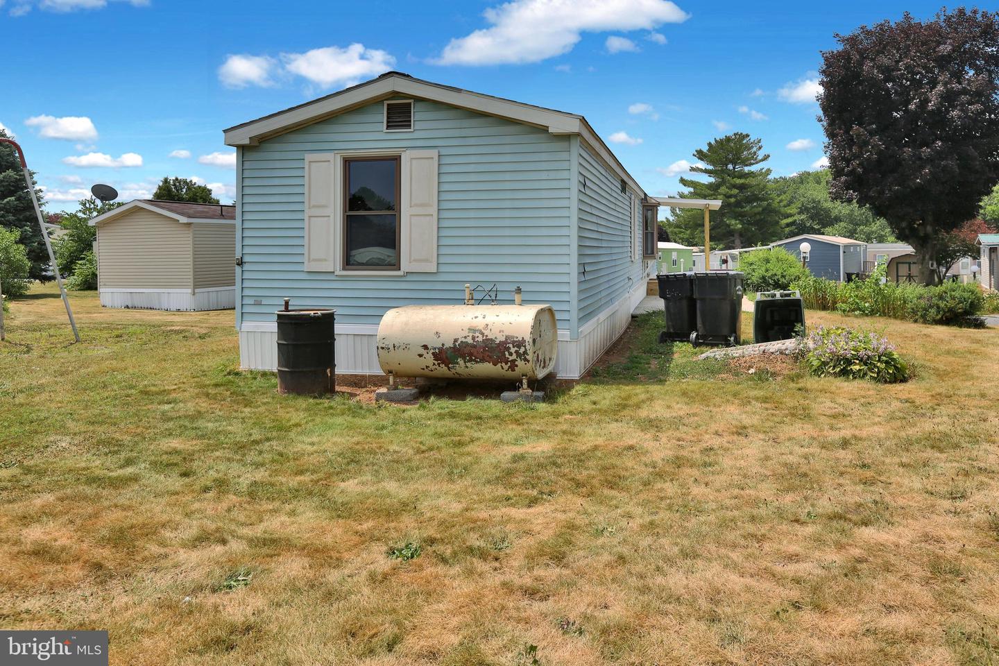 308 Palm City Park Property Photo 4