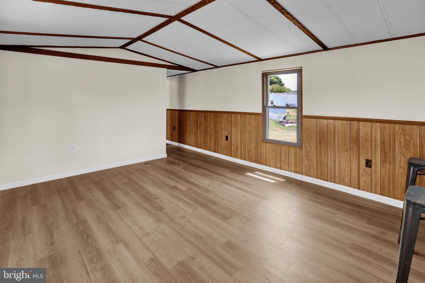 308 Palm City Park Property Photo 10