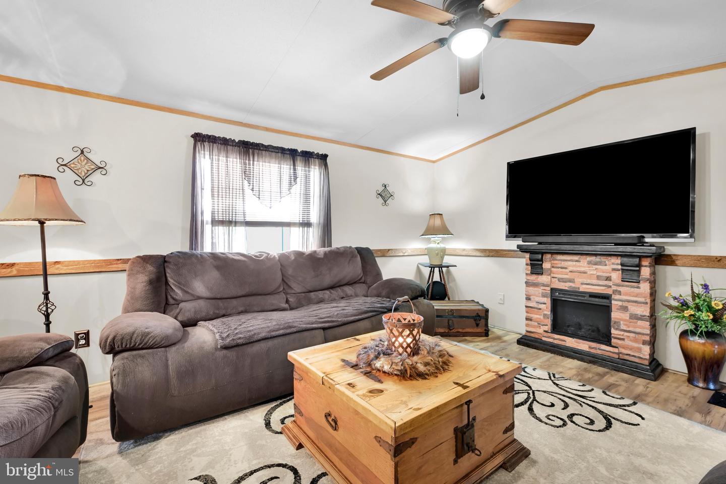 717 Palm City Park Property Photo 8