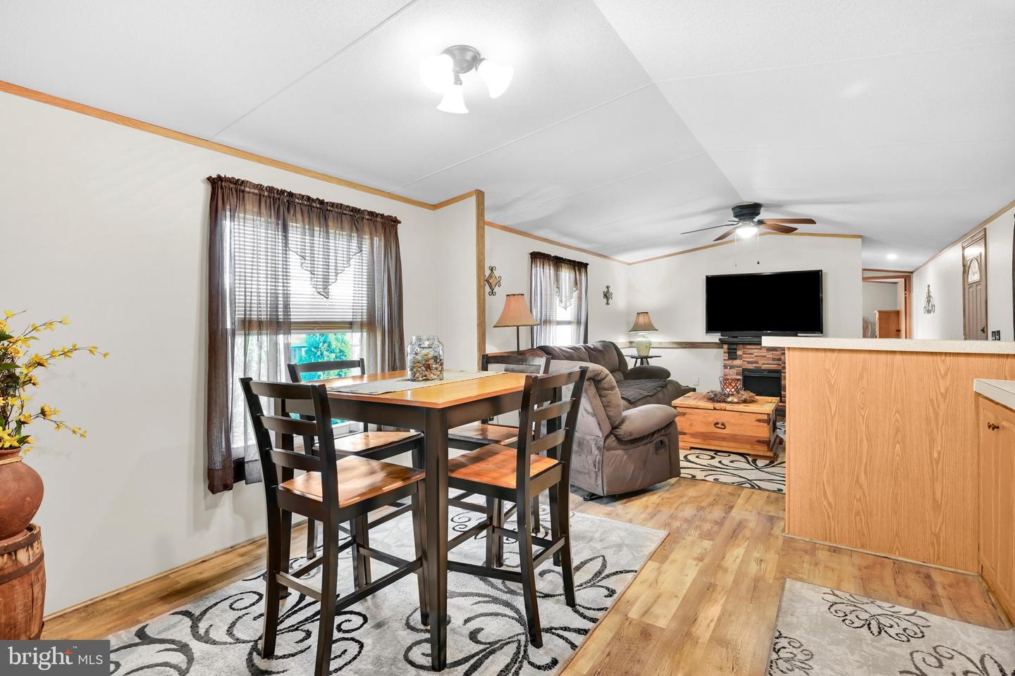 717 Palm City Park Property Photo 10