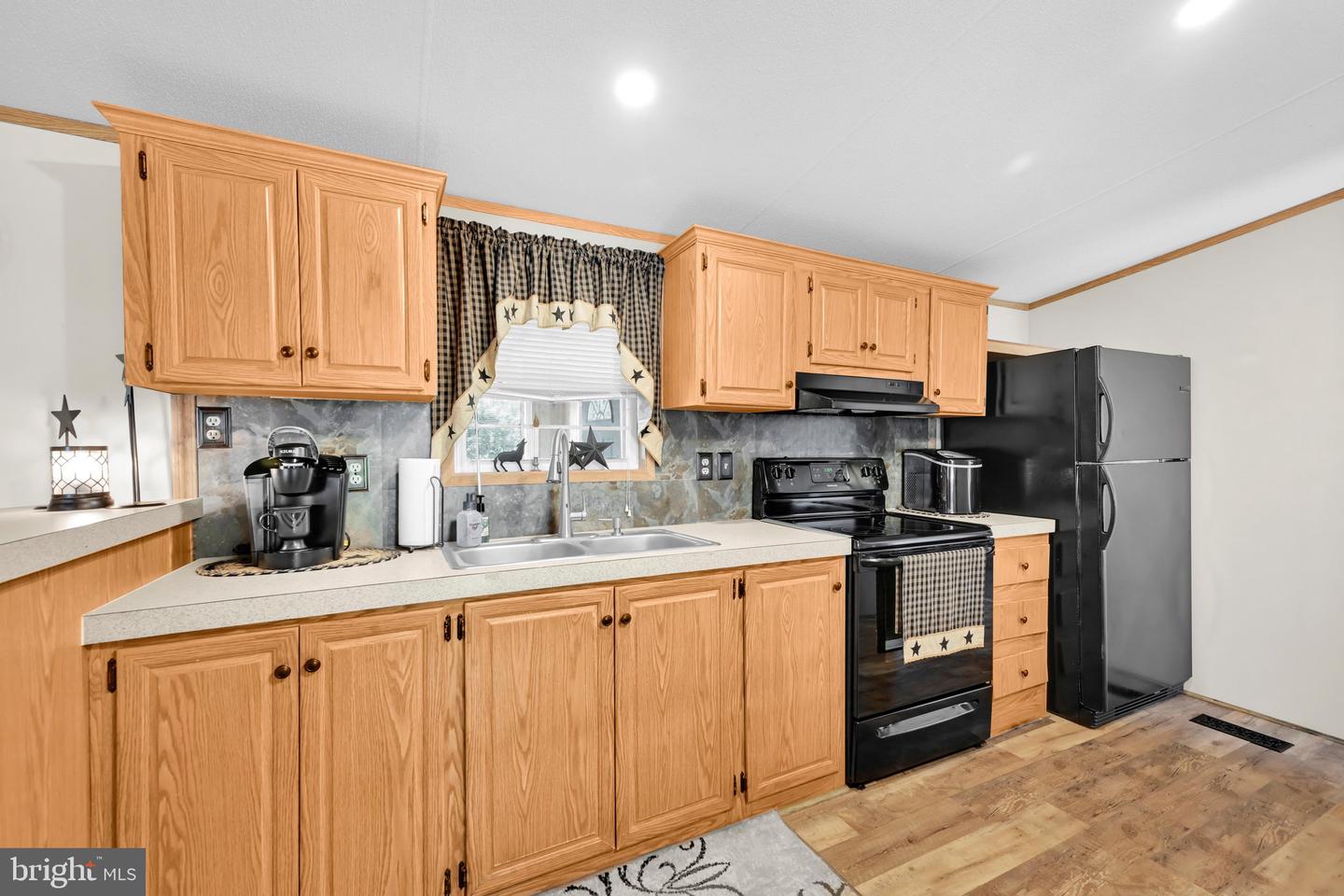 717 Palm City Park Property Photo 12