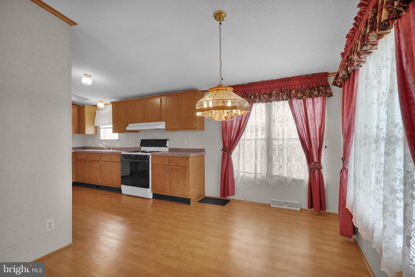 1300 E Kercher Ave #77 Property Photo 9