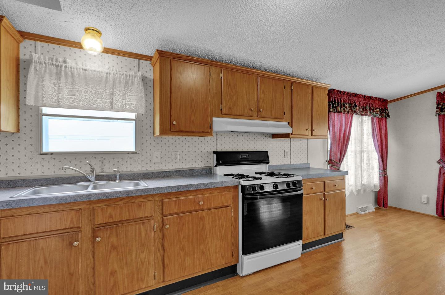 1300 E Kercher Ave #77 Property Photo 13