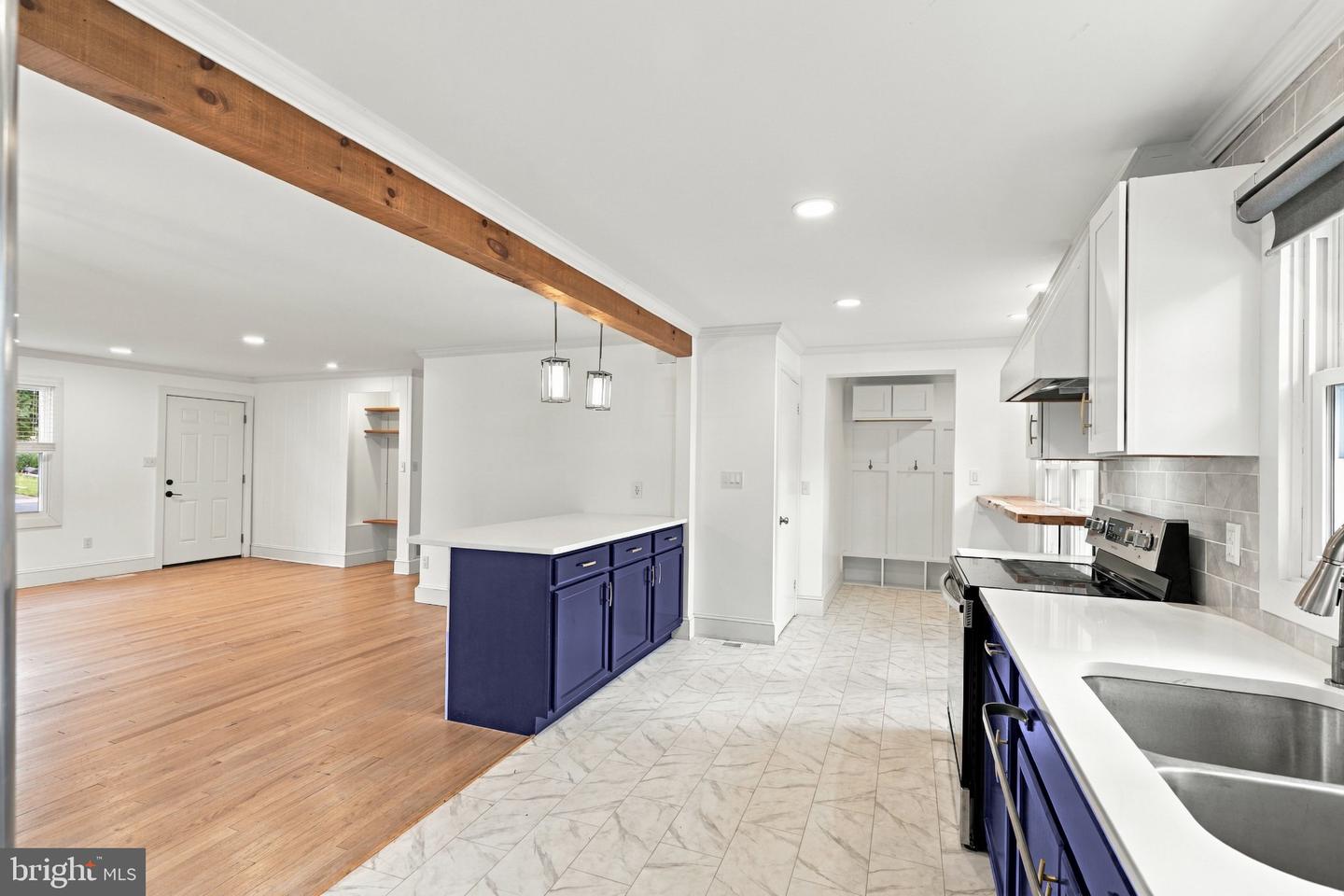 405 S Green St Property Photo 19