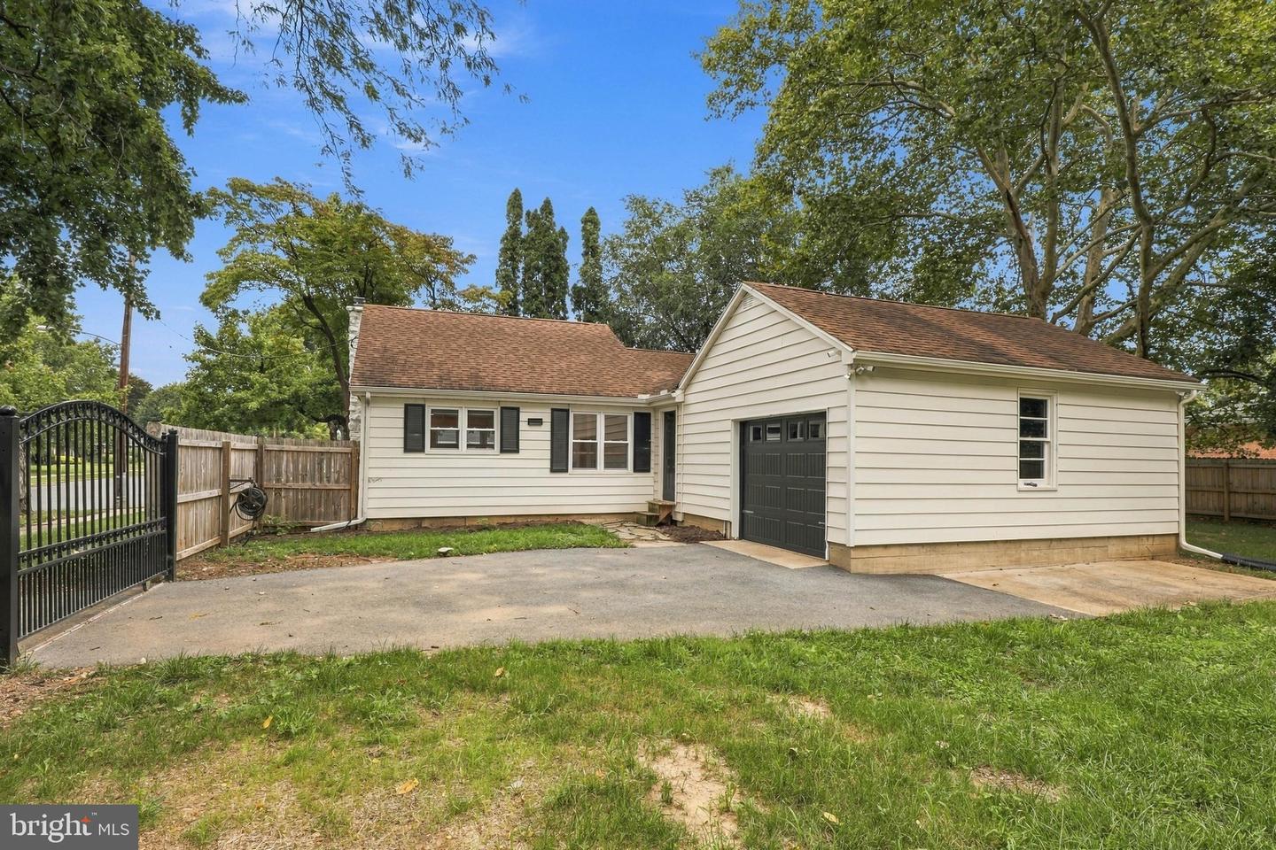 405 S Green St Property Photo 55