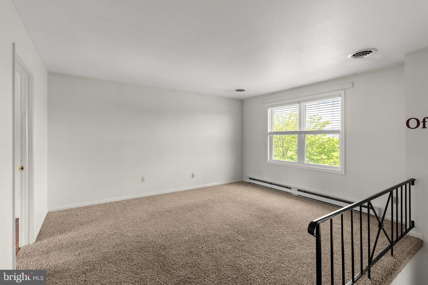 221 W Hamilton Ave Property Photo 12
