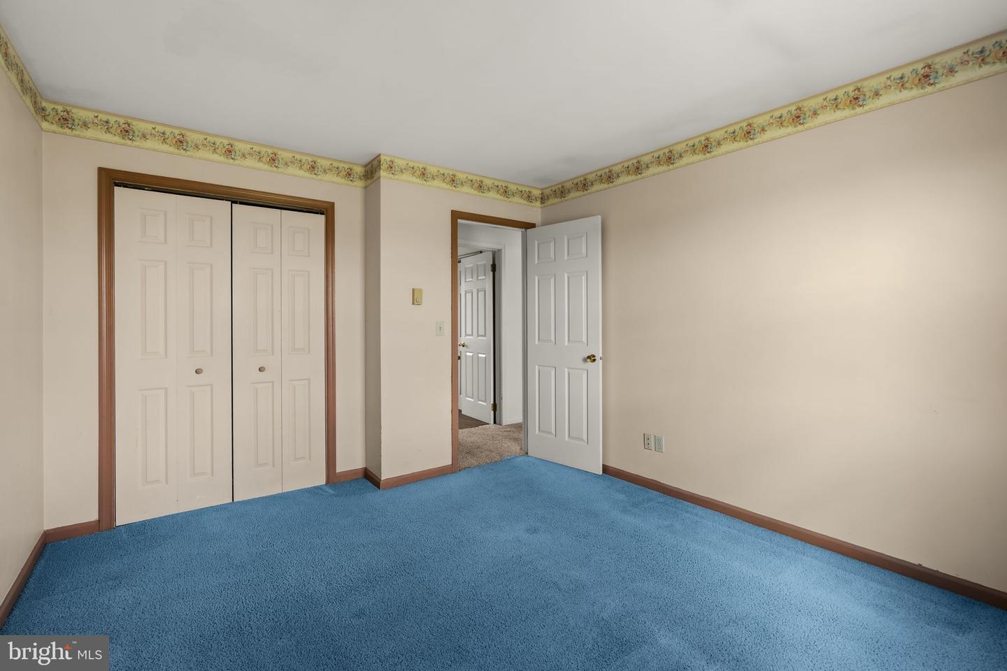 221 W Hamilton Ave Property Photo 28