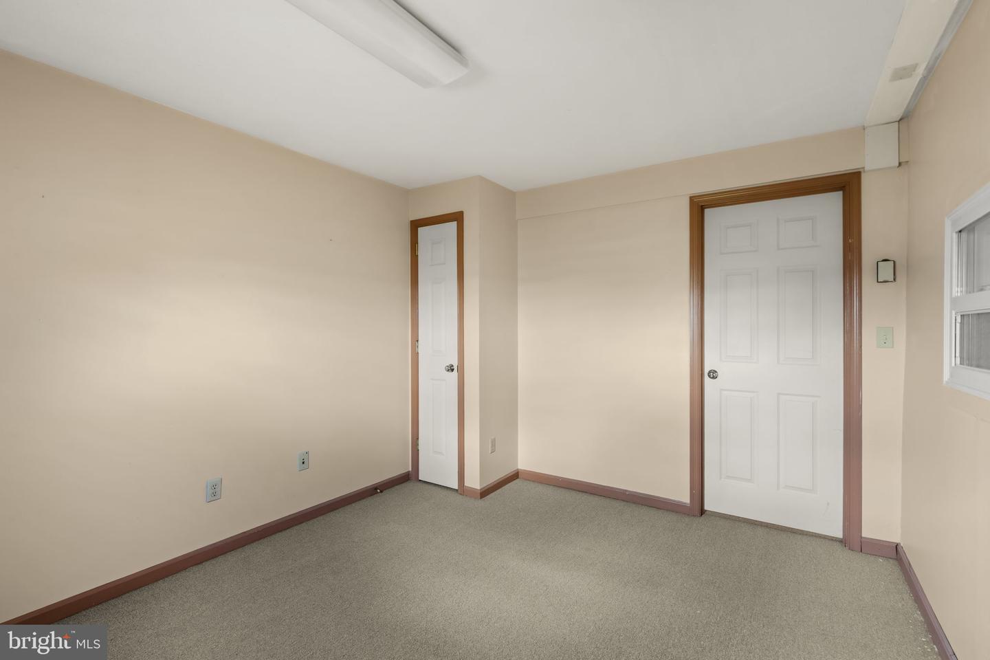 221 W Hamilton Ave Property Photo 37