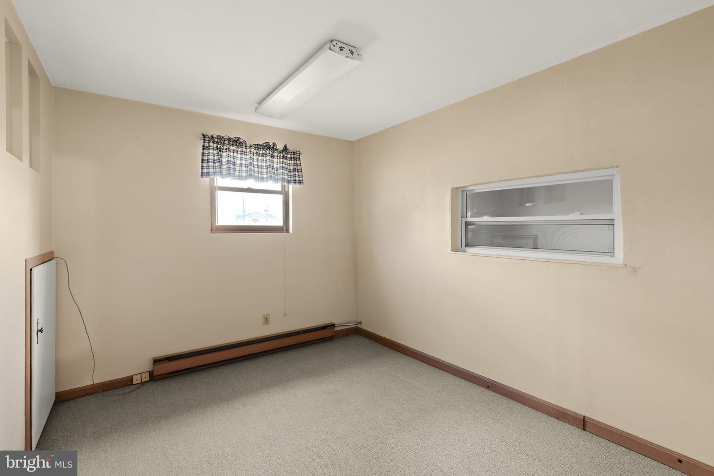 221 W Hamilton Ave Property Photo 38