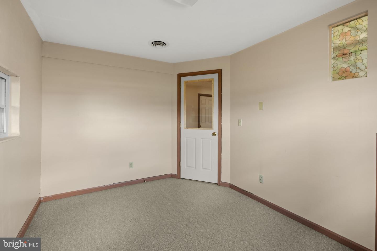 221 W Hamilton Ave Property Photo 39