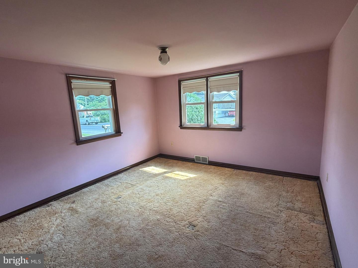 204 S Sheridan Rd Property Photo 14