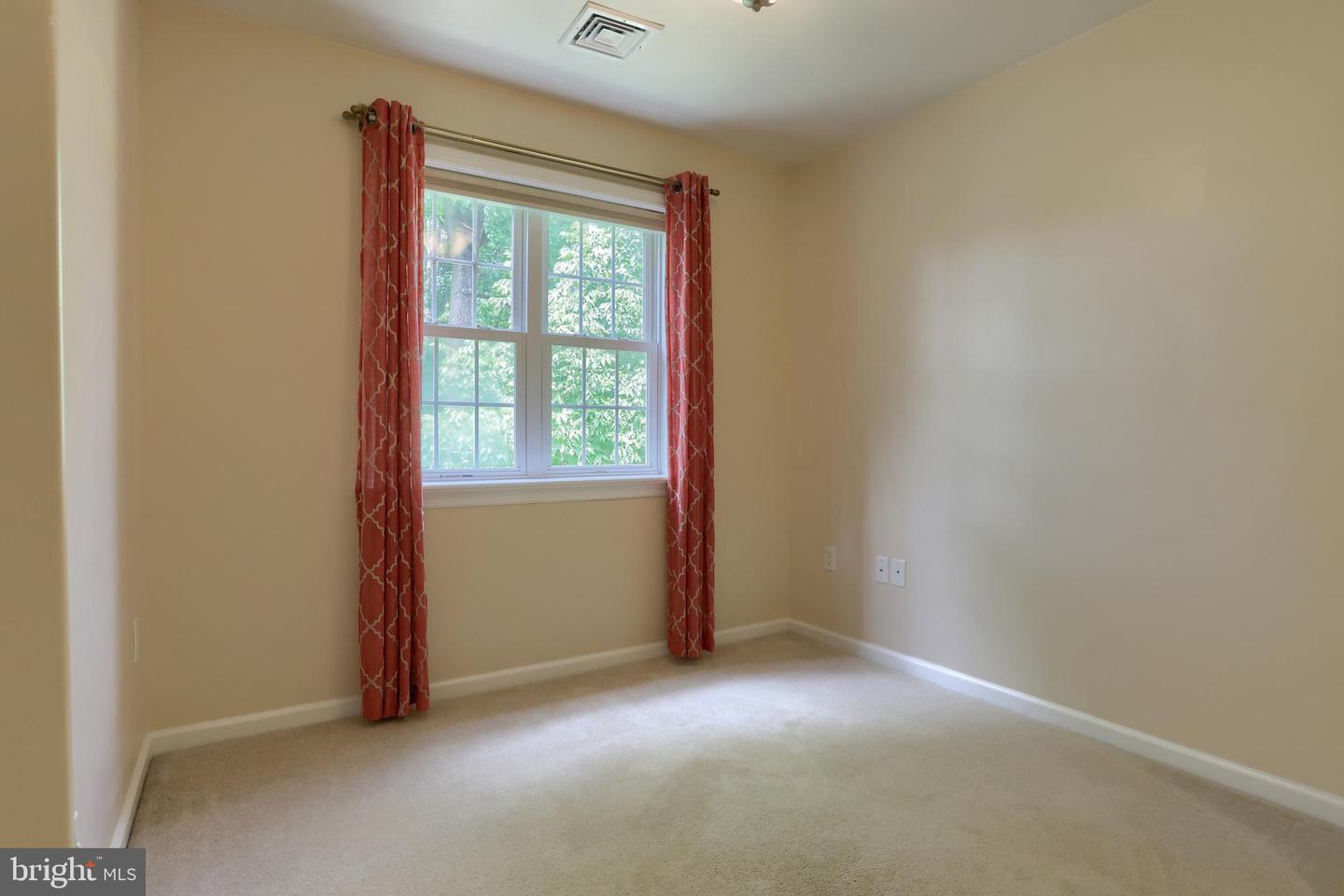 304 Iron Valley Dr Property Photo 23