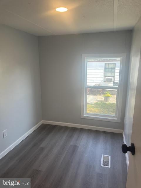 120 Palm City Park Property Photo 12