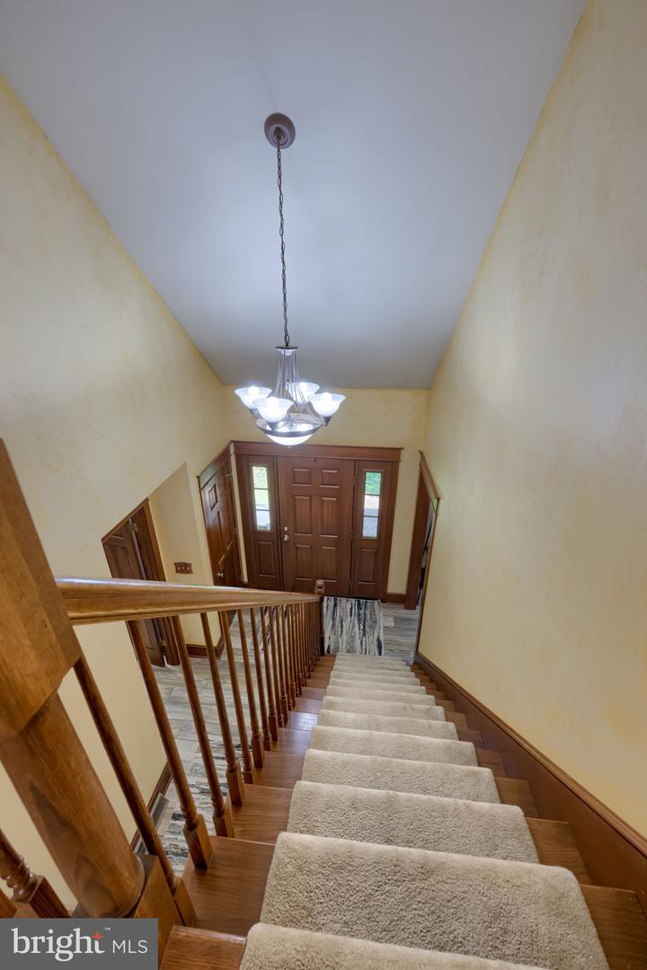 1701 Hickory Dr Property Photo 26
