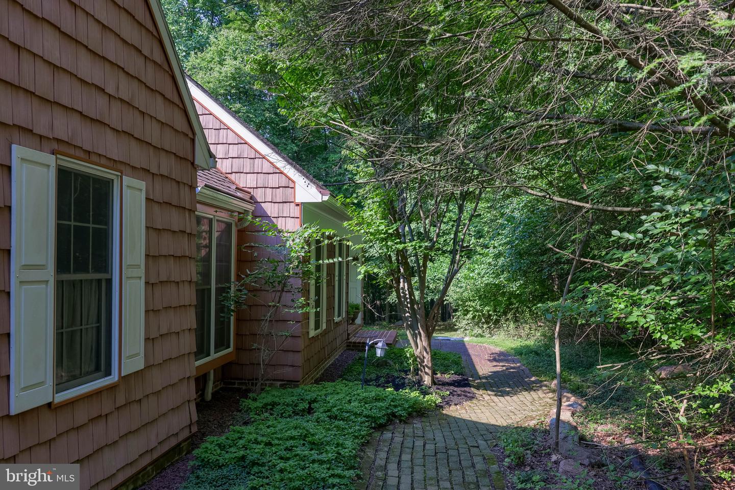 1701 Hickory Dr Property Photo 41