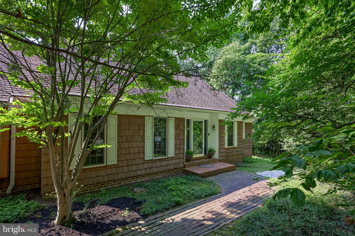 1701 Hickory Dr Property Photo 49