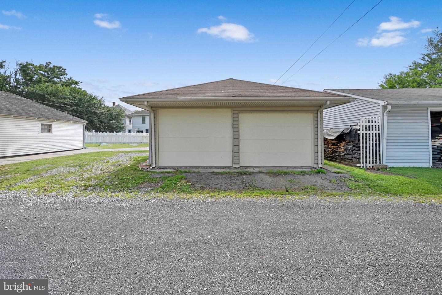 324 S Lincoln St Property Photo 26