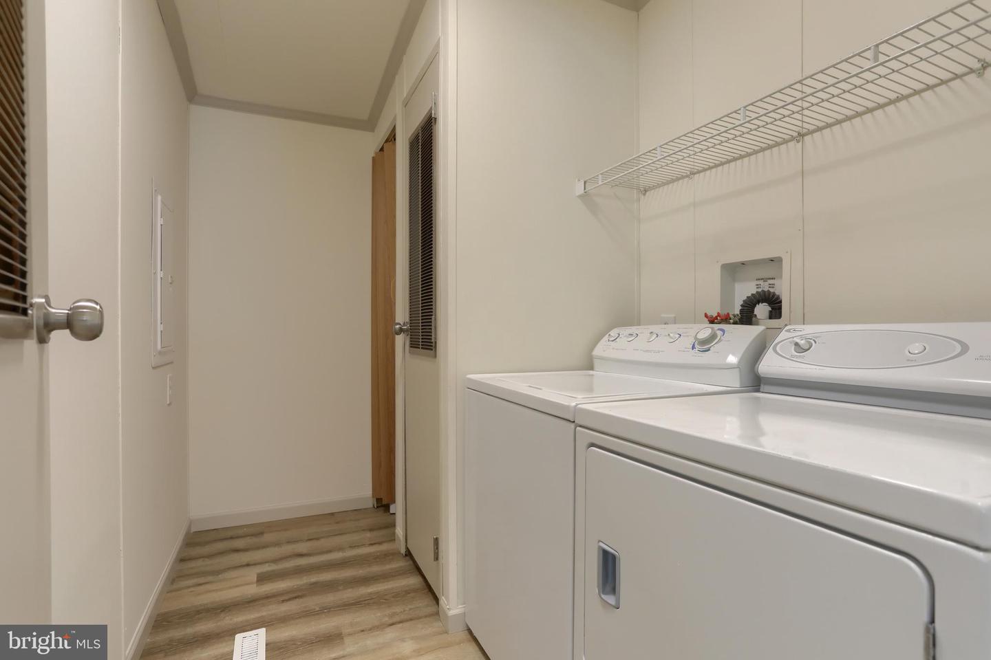 154 W Spruce St Property Photo 28