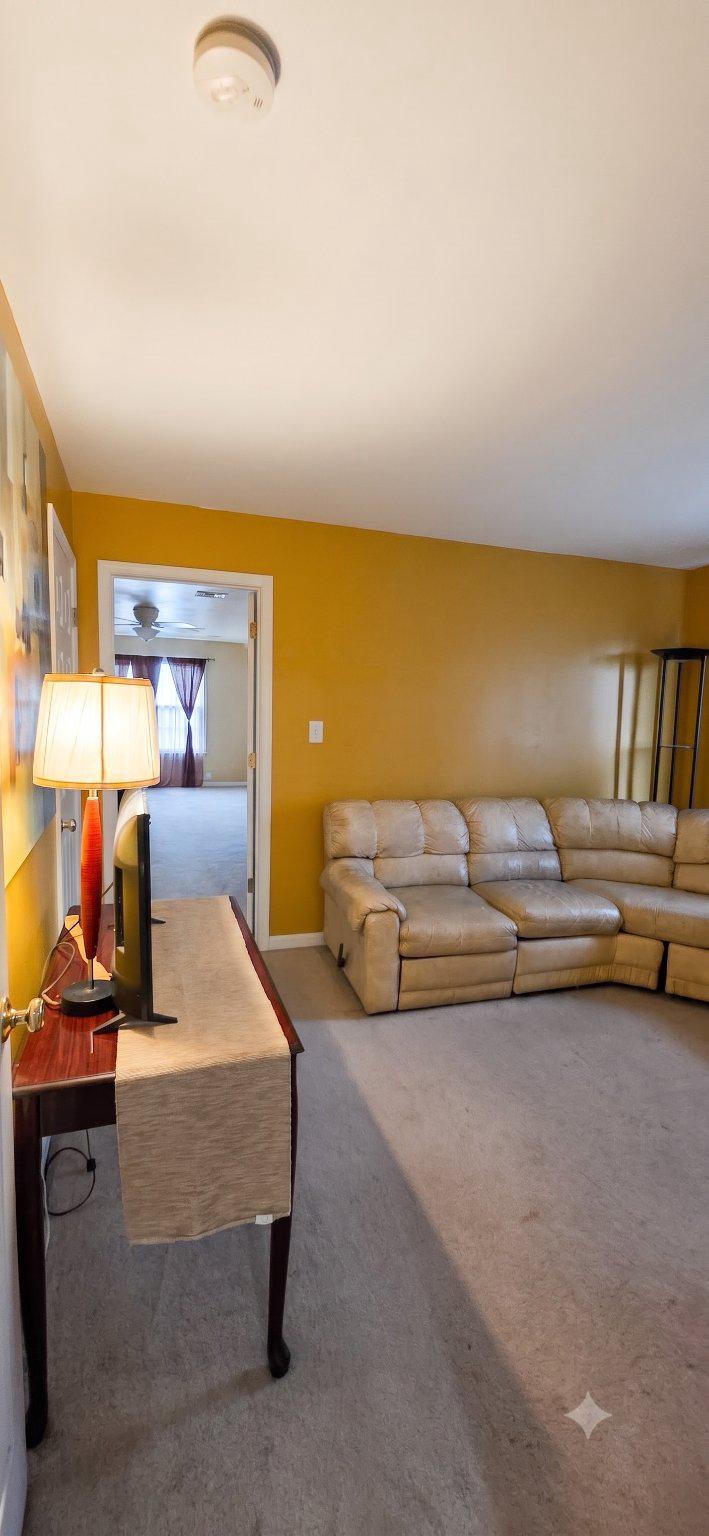 305 Catherine Ct Property Photo 22