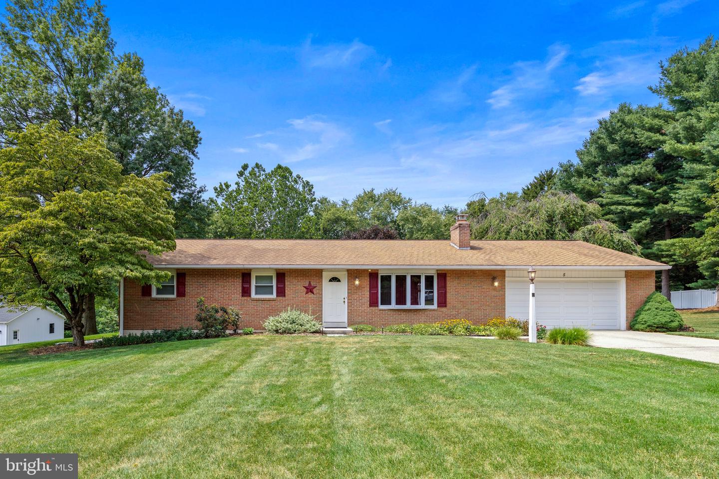 5 DIANNA DR