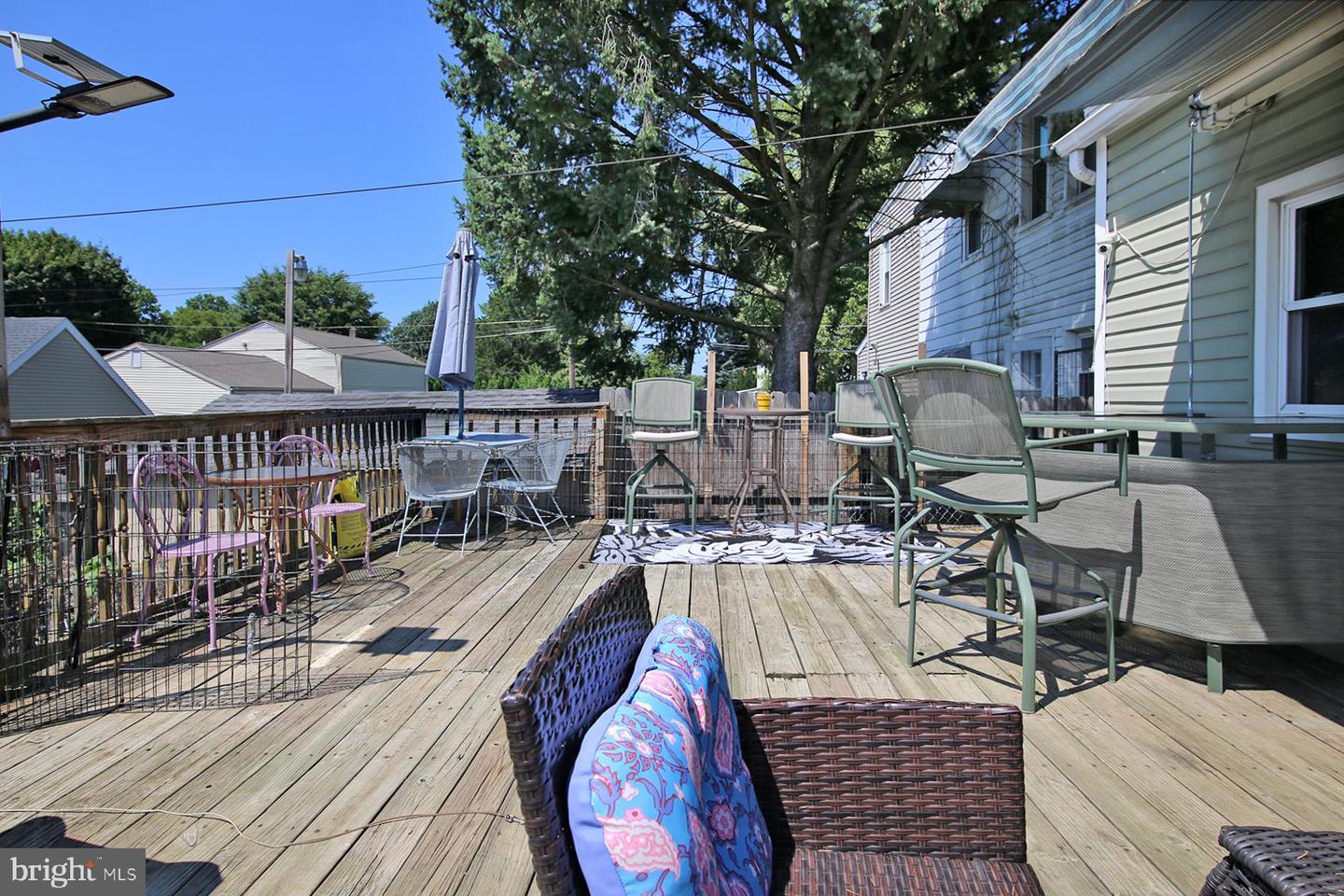 619 Noble St Property Photo 31