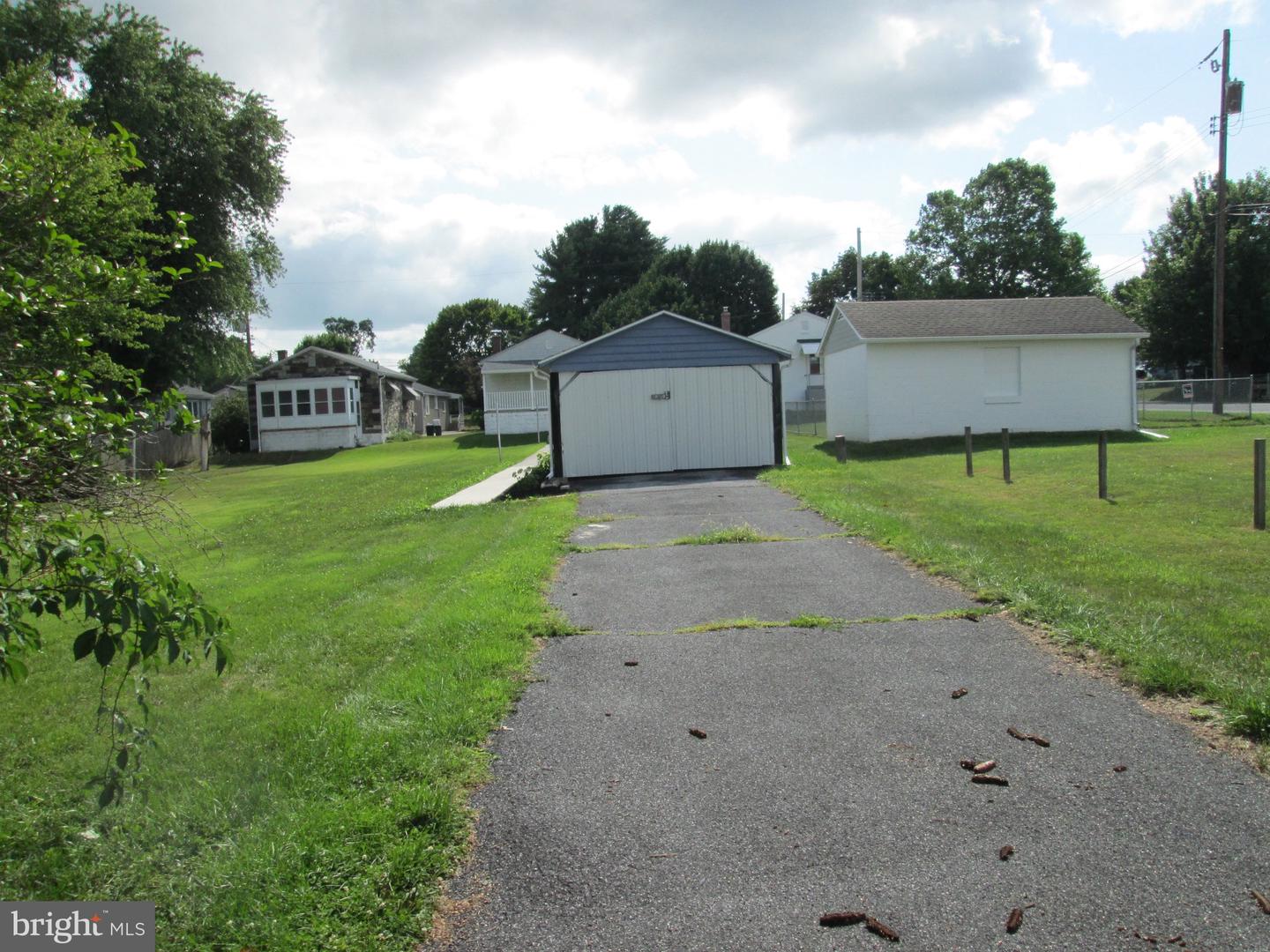 747 N Hanover St Property Photo 37
