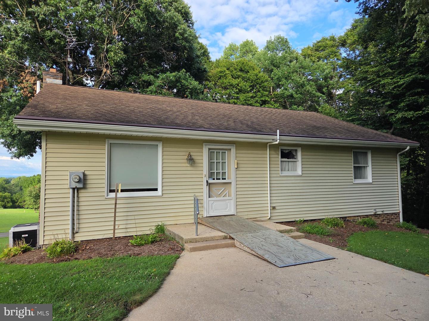 885 Mount Wilson Rd Property Photo 3
